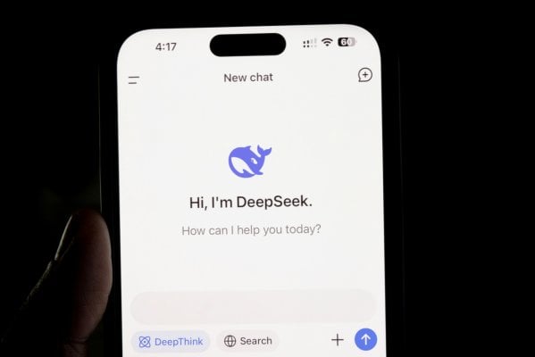 DeepSeek: cosa c'è da sapere sull'Intelligenza Artificiale made in China