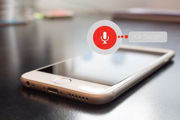 Voice search e tecniche marketing: la ricerca Google si evolve